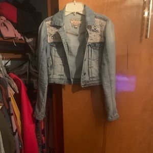 Long sleeve jean jacket